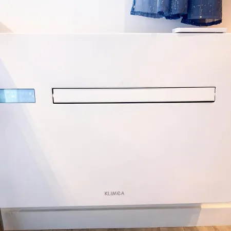 Studette Au Centre Des Marina- Smart *